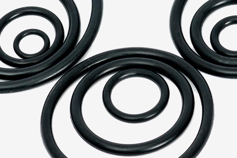three groups of black rubber o rings