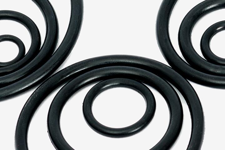 three groups of black rubber o rings